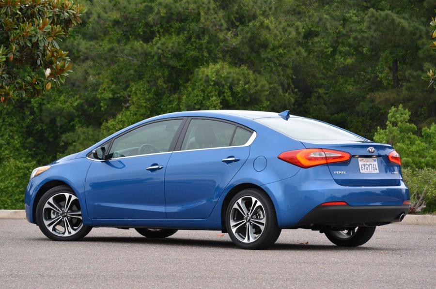  Kia Forte 2014 года  (фото 24 из 125)